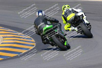 media/Nov-06-2022-SoCal Trackdays (Sun) [[208d2ccc26]]/Turn 10 Backside (1030am)/